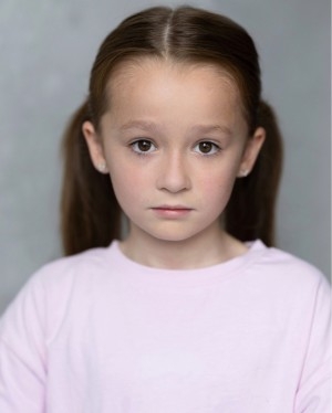 Holly Clare Female Actor
